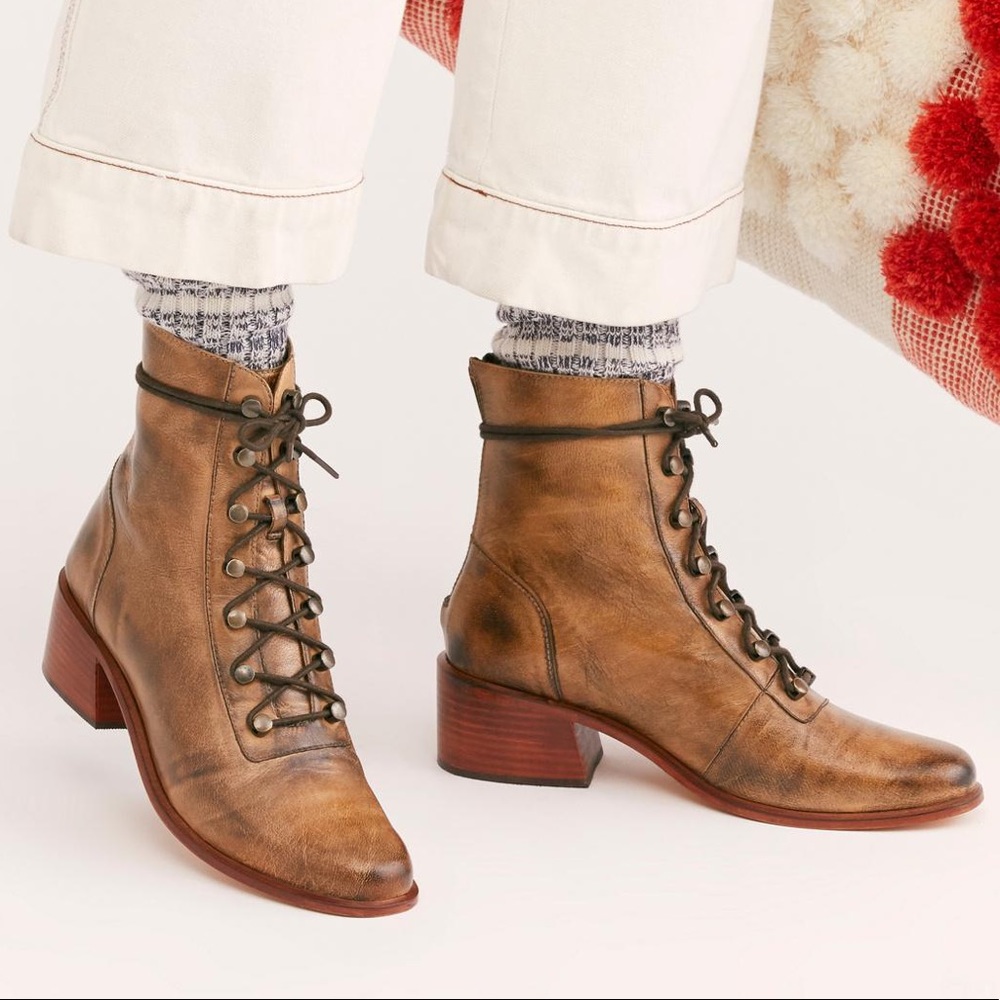 Free People Brown Lace Up Western Combat Boots sz 38
